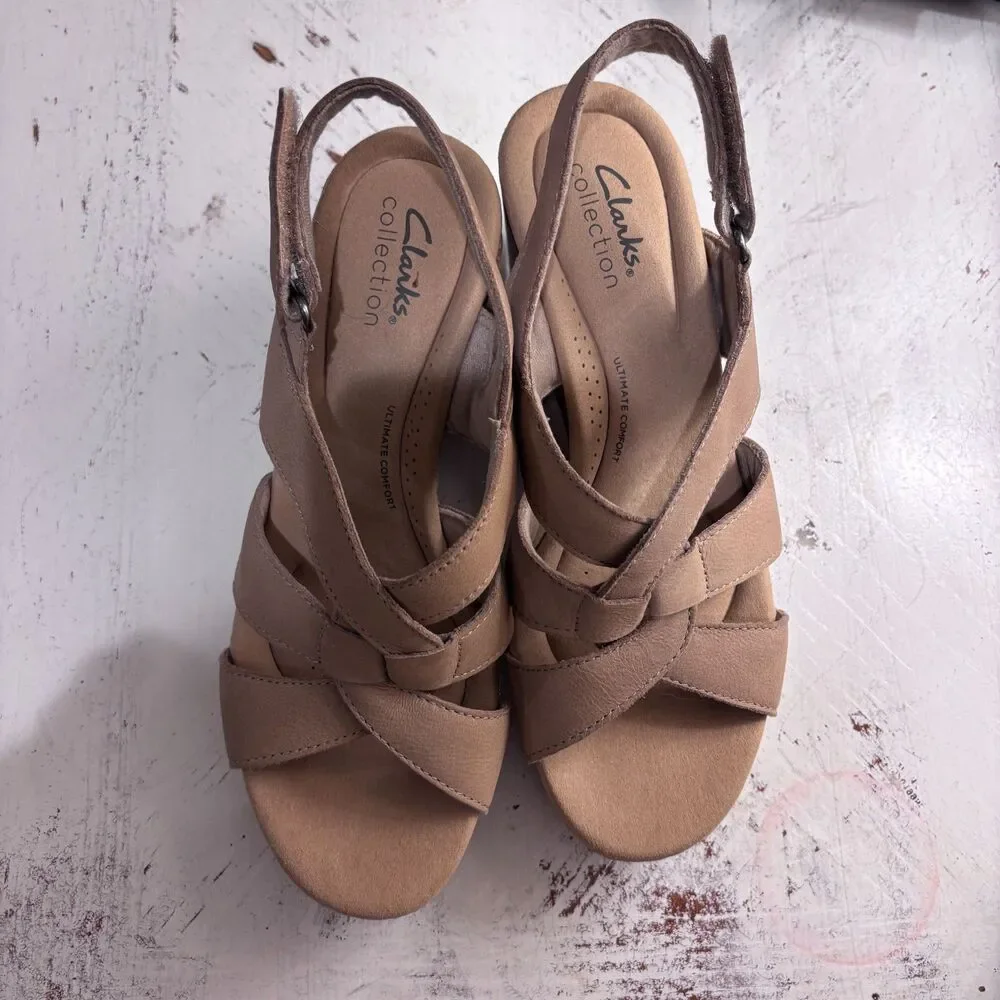 Clarks Collection McWen Strap Wedge Sandals Women's 8 Taupe Leather Comfort